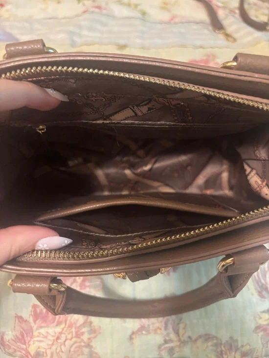 Classic Brown Leather Bag - Picture 3 of 4